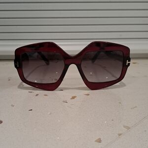 NWT Tom Ford "Tate" Burgundy Geometric Sunglasses with Gradient Gray Lenses